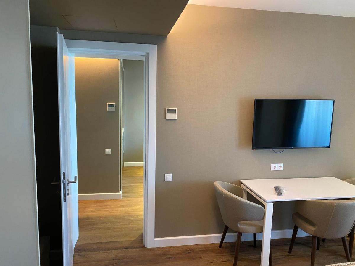 Gq Apartments On First Line Батуми Екстериор снимка