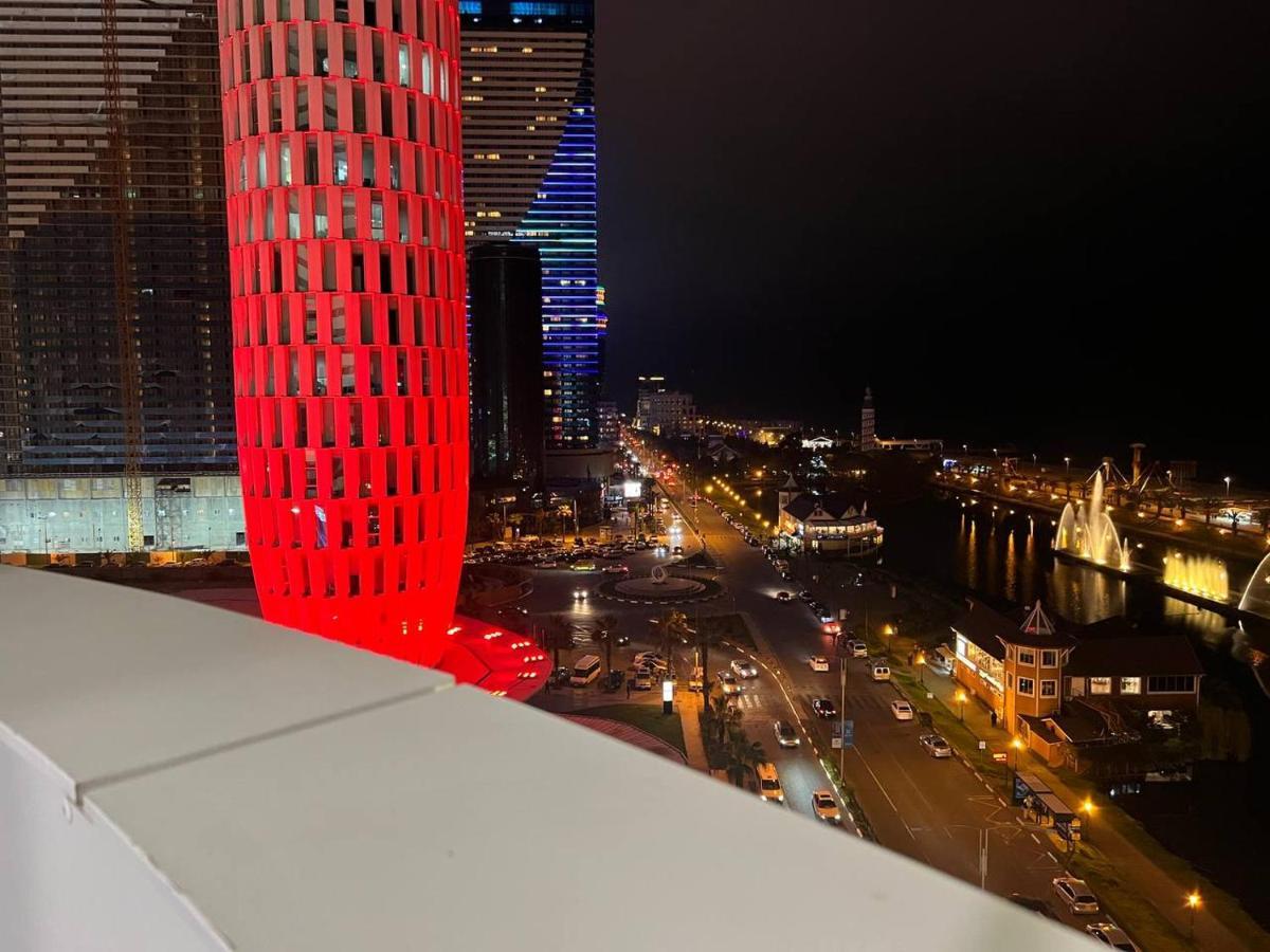 Gq Apartments On First Line Батуми Екстериор снимка