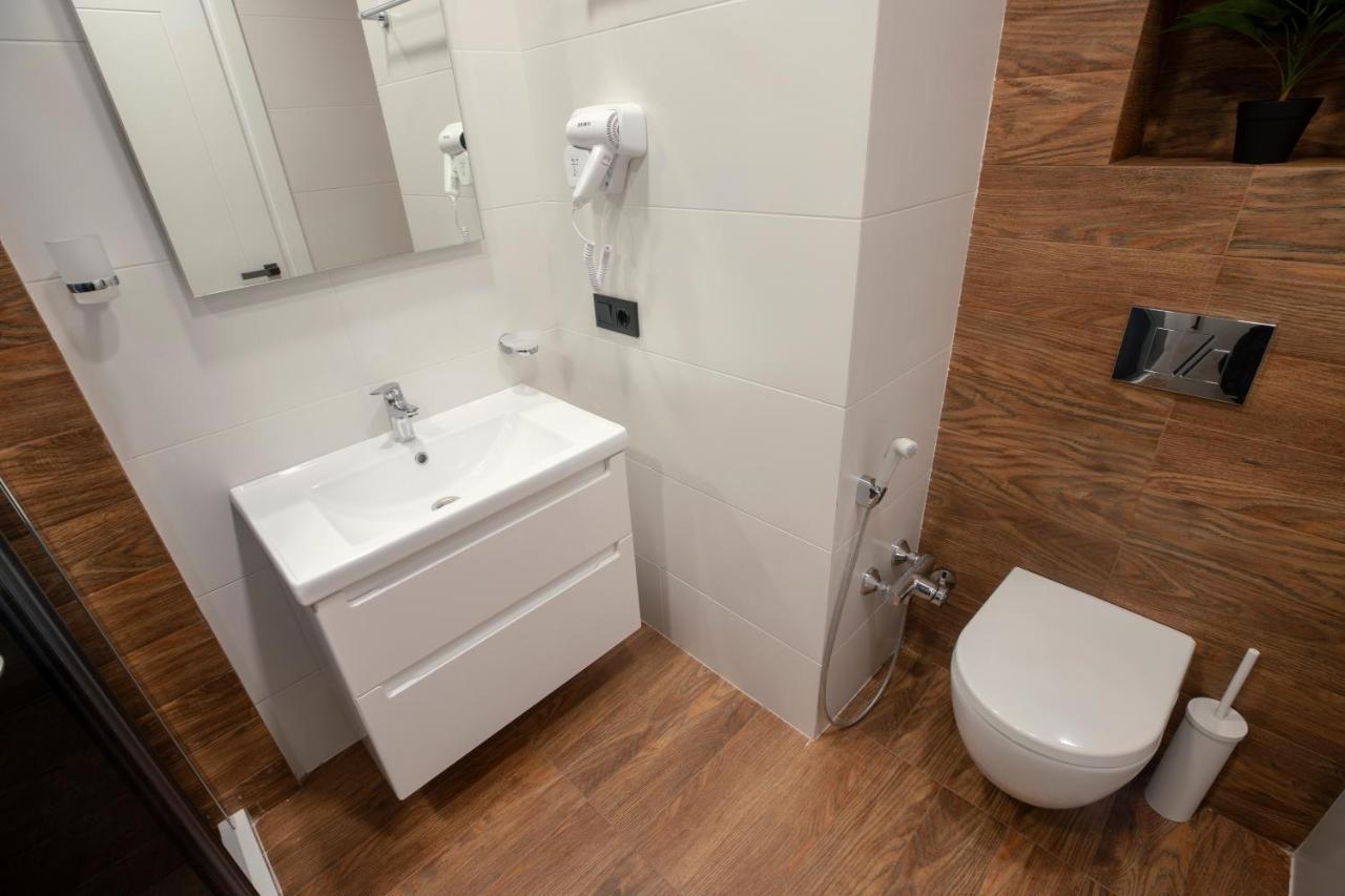 Gq Apartments On First Line Батуми Екстериор снимка